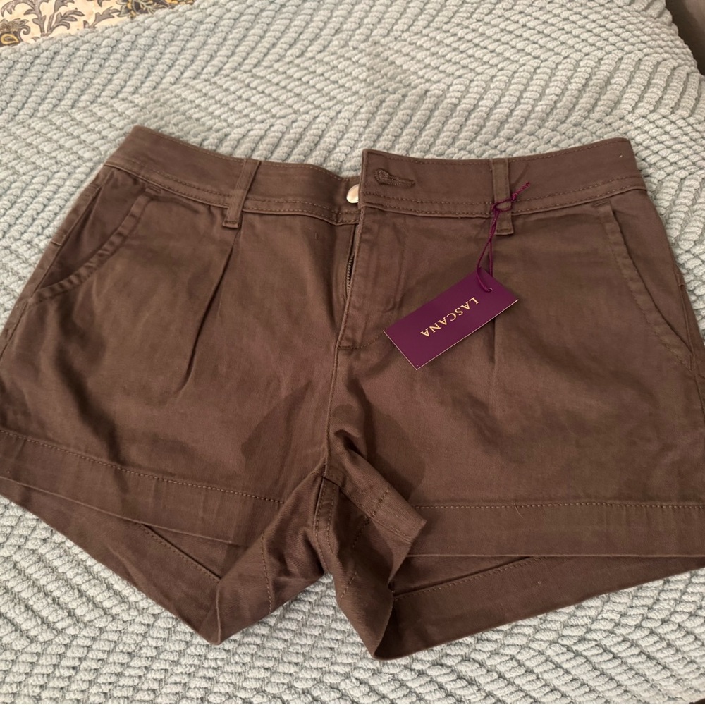 Lascana Women's Shorts NWT size 6 khaki